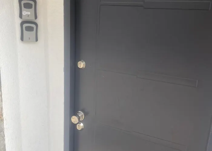 Gg Art Apartments III